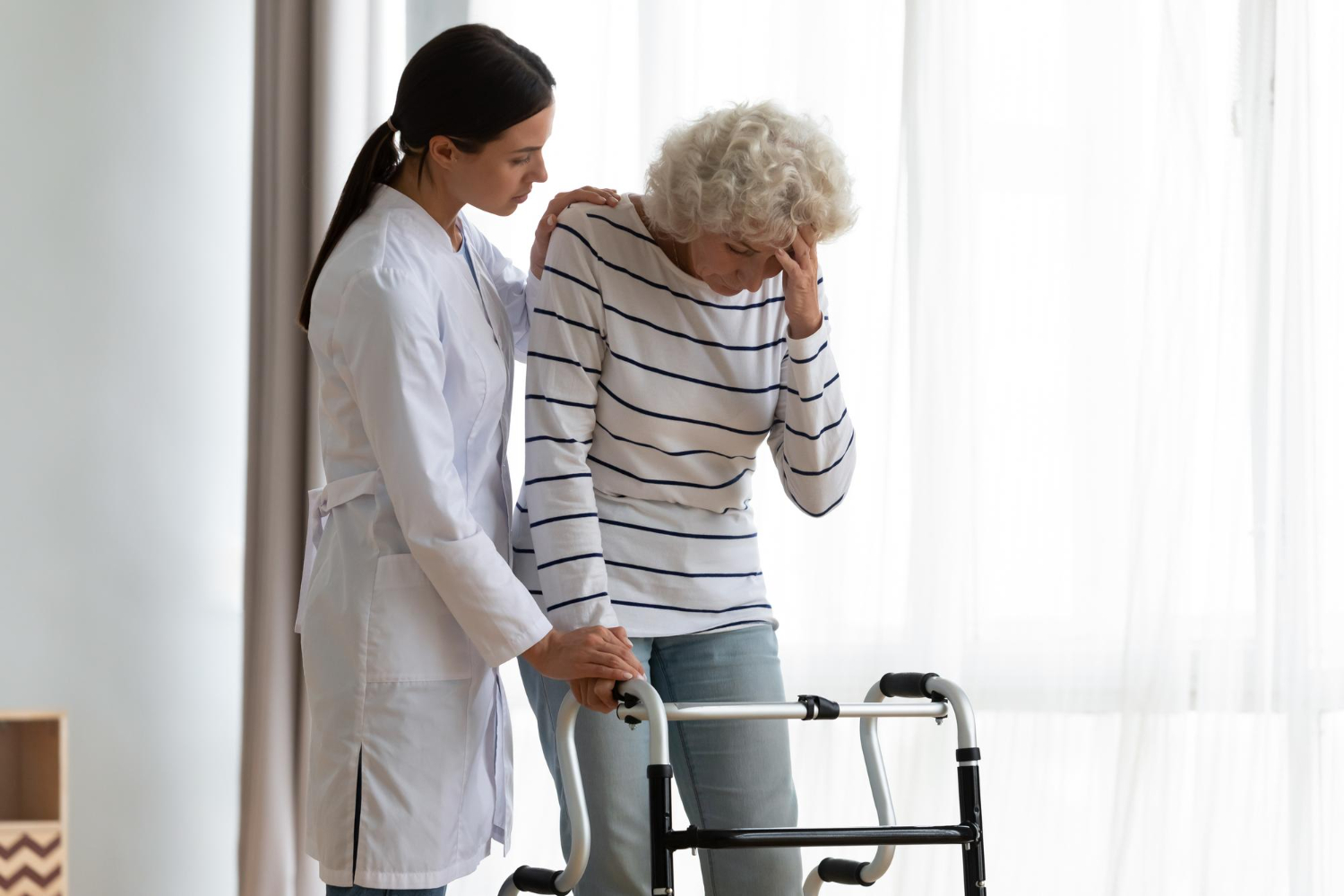 Cuidados especificos para pacientes com Alzheimer Cuidados especificos para pacientes com Alzheimer